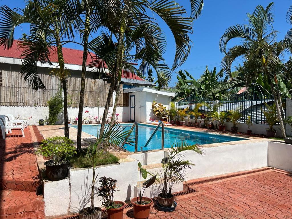 Beth'S Villa Moalboal Buitenkant foto