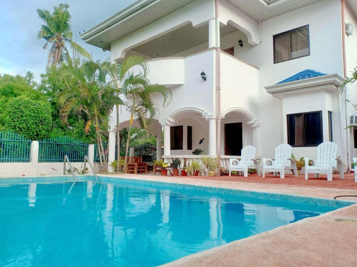 Beth'S Villa Moalboal Buitenkant foto