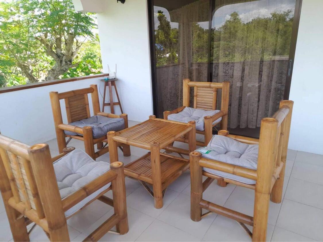 Beth'S Villa Moalboal Buitenkant foto