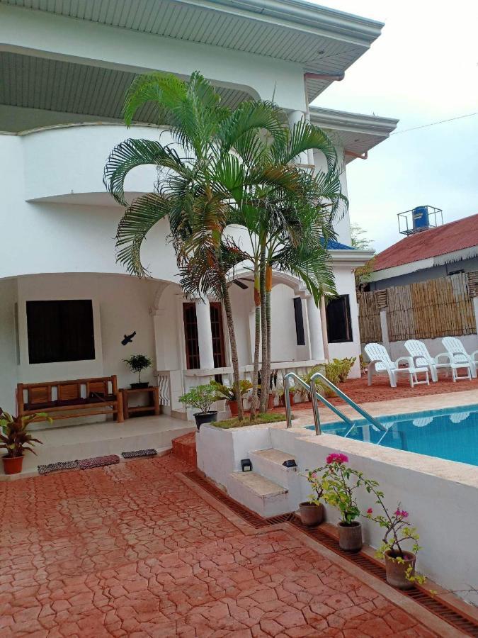 Beth'S Villa Moalboal Buitenkant foto